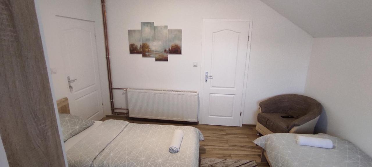 אוטוצאץ Apartman Majetic מראה חיצוני תמונה