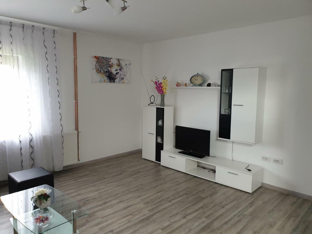 אוטוצאץ Apartman Majetic מראה חיצוני תמונה