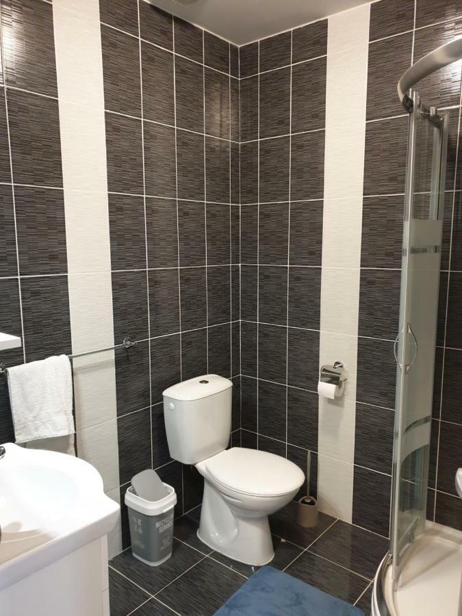 אוטוצאץ Apartman Majetic מראה חיצוני תמונה
